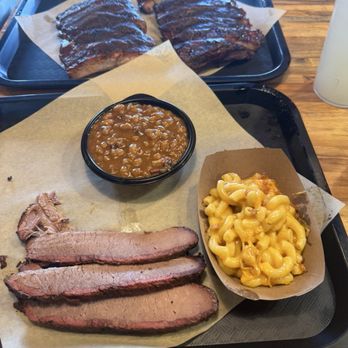 Satchmo's Roadhouse - Barbeque Near Me - Munds Park, Arizona Satchmo's Roadhouse - Barbeque Near Me - Munds Park, Arizona