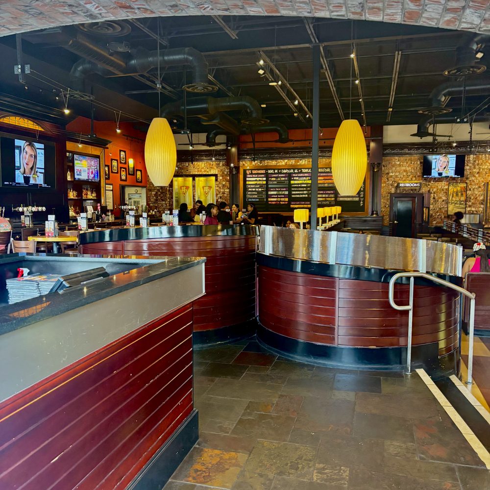 BJ's Restaurant & Brewhouse - Entrance - New American Near Me - Orlando, Florida BJ's Restaurant & Brewhouse - Entrance - New American Near Me - Orlando, Florida