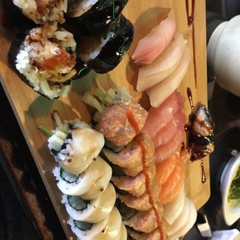 Sushi World - Japanese Near Me - Chicago, Illinois