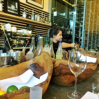 Park Restaurant - view of the bar - Asian Fusion Near Me - Westmount, Quebec Park Restaurant - view of the bar - Asian Fusion Near Me - Westmount, Quebec