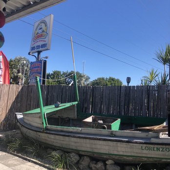 Paradise Cuban Restaurant - Sitting out on the patio! - Cuban Near Me - Marathon, Florida Paradise Cuban Restaurant - Sitting out on the patio! - Cuban Near Me - Marathon, Florida