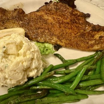 Snapper's Seafood Restaurant - Seafood Near Me - New Orleans, Louisiana
