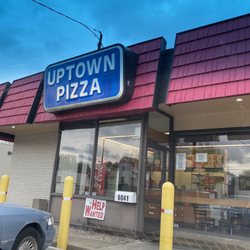 Uptown Pizza - Front of restaurant