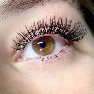 Classic 1:1 - Classic lashes are the perfect way to enhance natural lashes. With the classic technique, one individual lash is applied to one natural lash to create a set of longer and thicker lashes. Depending on the desired look, there are a variety of curls, lengths, and thicknesses to choose from. Classic 1:1 - Classic lashes are the perfect way to enhance natural lashes. With the classic technique, one individual lash is applied to one natural lash to create a set of longer and thicker lashes. Depending on the desired look, there are a variety of curls, lengths, and thicknesses to choose from.