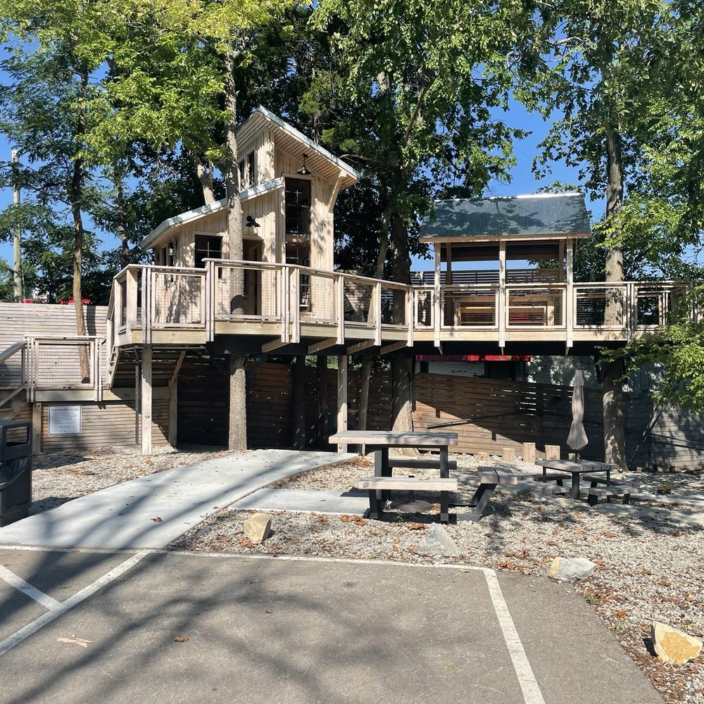 Treehouse for kiddos and parents to hang out. Treehouse for kiddos and parents to hang out.