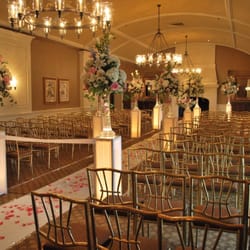 Evanston Golf Club - The buffet room as it is set for a ceremony of 100 guests.