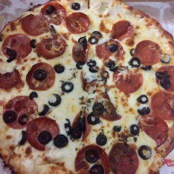 Napoli Pizza & Subs - Pepperoni/Olive medium alfredo pizza - Pizza Near Me - New Orleans, Louisiana Napoli Pizza & Subs - Pepperoni/Olive medium alfredo pizza - Pizza Near Me - New Orleans, Louisiana