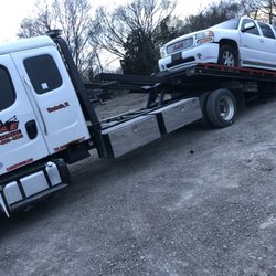 K & E Towing