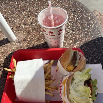 In-N-Out Burger - Lemonade without sugar was delicious. - Burgers Near Me - Mesa, Arizona In-N-Out Burger - Lemonade without sugar was delicious. - Burgers Near Me - Mesa, Arizona