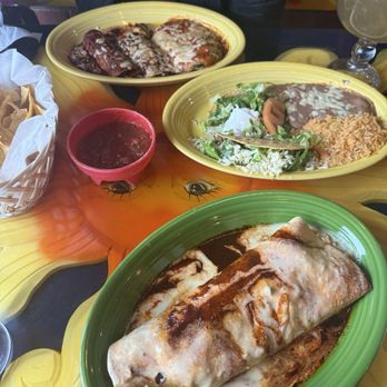 El Maguey - Rio Grande Burrito and a little bit of everything. - Latin American Near Me - Saint Louis, Missouri El Maguey - Rio Grande Burrito and a little bit of everything. - Latin American Near Me - Saint Louis, Missouri