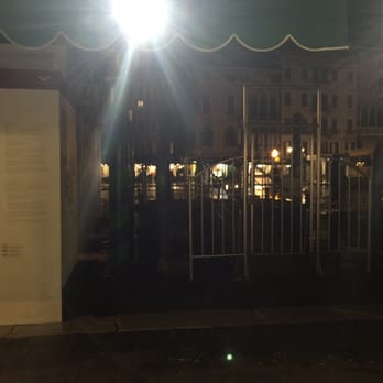 Riva Rialto - View was blocked by construction zone - Abruzzese Near Me - Venezia, VE Riva Rialto - View was blocked by construction zone - Abruzzese Near Me - Venezia, VE