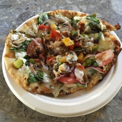 Wanda's Cafe - Veggie flatbread