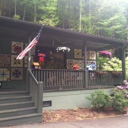 Carolyne's Crafts and Gifts