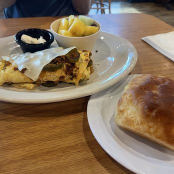 Granny’s Kitchen - 9/2025 chorizo omelette with fruit and biscuit - Breakfast & Brunch Near Me - Oklahoma City, Oklahoma Granny’s Kitchen - 9/2025 chorizo omelette with fruit and biscuit - Breakfast & Brunch Near Me - Oklahoma City, Oklahoma