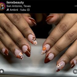 Lien Beauty - Fall flower short almond set $55