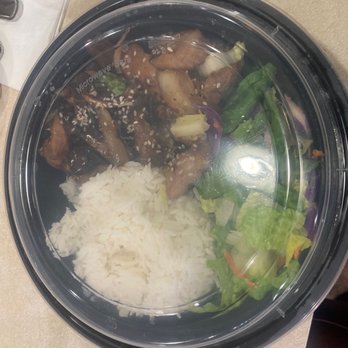 Mickey Fine Grill - Teriyaki Chicken Bowl. This is takeout at its best! - Breakfast & Brunch Near Me - Beverly Hills, California Mickey Fine Grill - Teriyaki Chicken Bowl. This is takeout at its best! - Breakfast & Brunch Near Me - Beverly Hills, California
