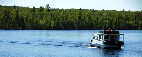 Rainy Lake Houseboats by null