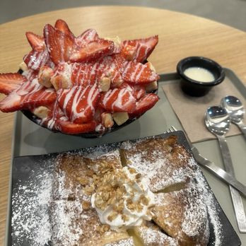Sul & Beans - Strawberry cheesecake bingsoo - Desserts Near Me - Irvine, California