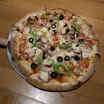 Calabria Italian Kitchen - 12 inch Vegetarian Pizza. No Grease and so fresh. ( 8.2/10 ) - Italian Near Me - Mount Juliet, Tennessee Calabria Italian Kitchen - 12 inch Vegetarian Pizza. No Grease and so fresh. ( 8.2/10 ) - Italian Near Me - Mount Juliet, Tennessee
