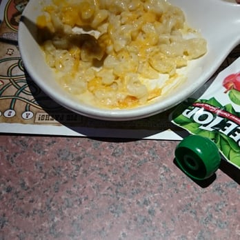 Sharis - Redmond - Kids Mac N Cheese.  Ask for it to be hot for older kids. - American Near Me - Redmond, Oregon