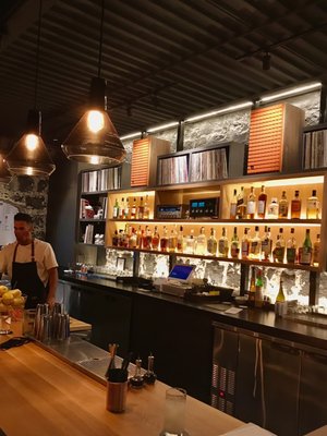EP bar by null