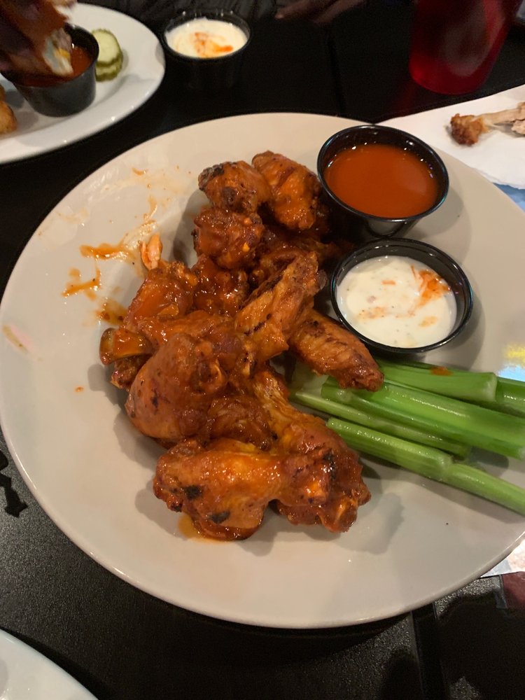 ADDY’S SPORTS BAR & GRILL 35 Photos & 82 Reviews 14110 S St, Omaha