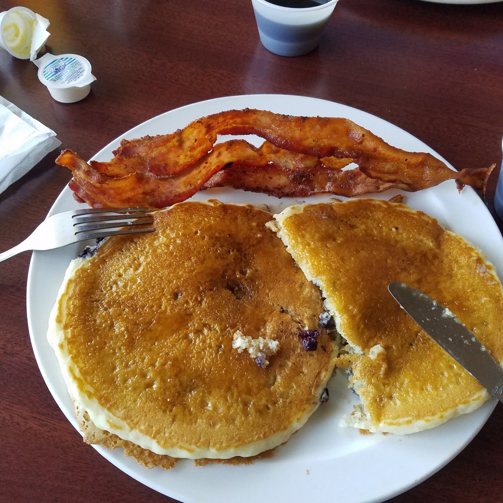 Izzy's Diner - Blueberry pancakes - Diners Near Me - Palm Bay, Florida Izzy's Diner - Blueberry pancakes - Diners Near Me - Palm Bay, Florida