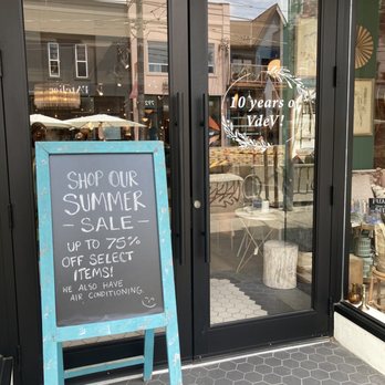 VdeV - Out front! - Home Decor Near Me - Toronto, Ontario