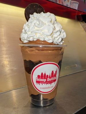 Scoop Deville South St by null