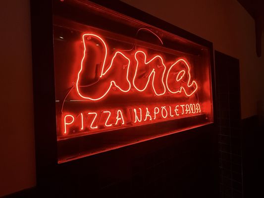Una Pizza Napoletana by null