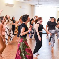 Beyond limits Expressive Arts Therapy LLC - Facilitating an ecstatic dance class