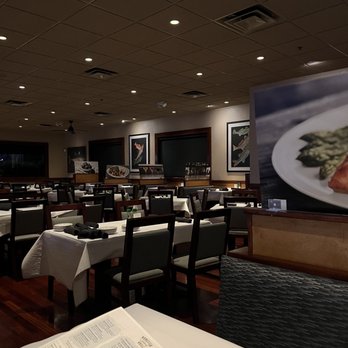 Bonefish Grill - Seating area - Seafood Near Me - Greenville, South Carolina
