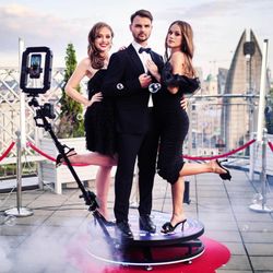 Luxury Photo booth rental in New York (Manhattan, Brooklyn, Queens, Bronx, Staten Island, Long Island), New Jersey (NJ), Connecticut (CT)