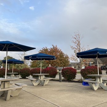 Culver's - Patio dining - Ice Cream & Frozen Yogurt Near Me - Lafayette, Indiana