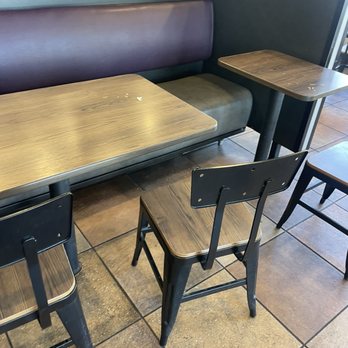 Taco Bell - Tables are dirty - Fast Food Near Me - Davis, California Taco Bell - Tables are dirty - Fast Food Near Me - Davis, California
