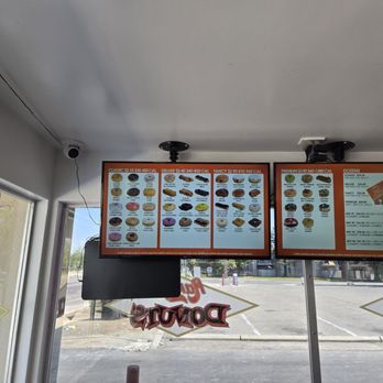 Randy's Donuts - Donuts Near Me - Fresno, California Randy's Donuts - Donuts Near Me - Fresno, California