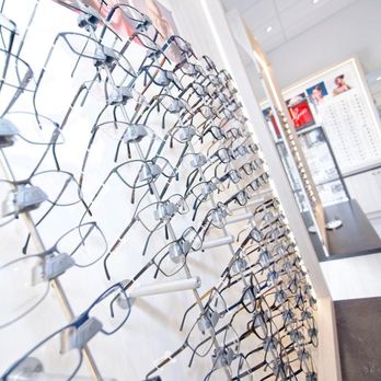 Langley Optometry Clinic - Photo - Optometrists Near Me - Langley, British Columbia