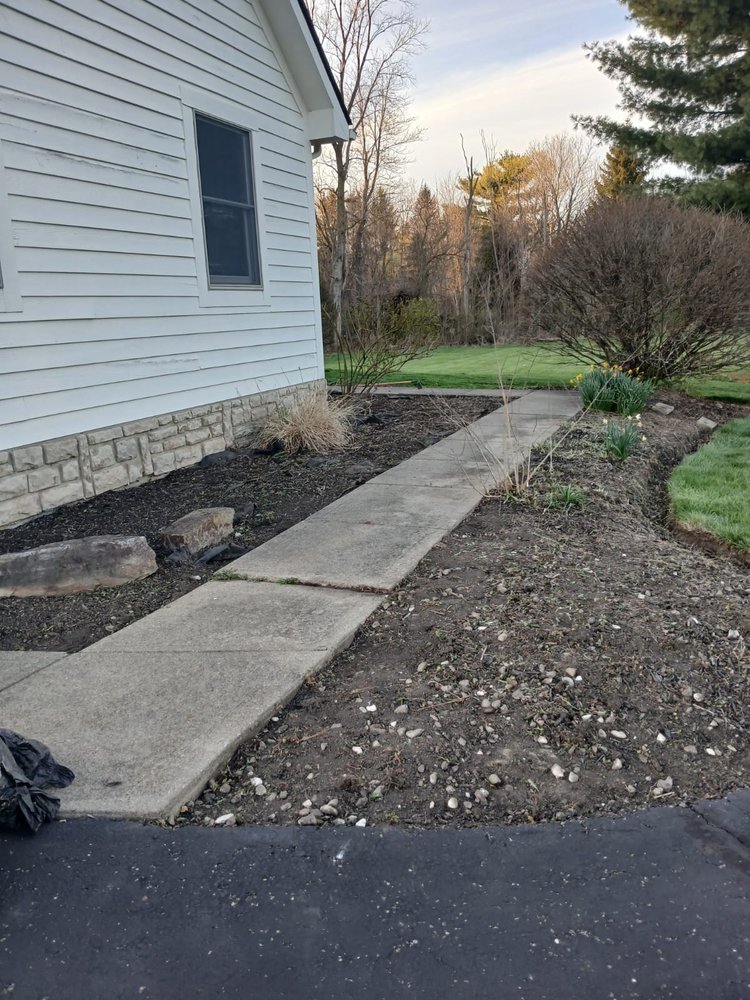 Slide of Maldonado Landscaping