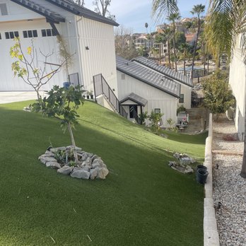 Amazing Synthetic Lawns - Very challenging hill that turned out well. - Landscaping Near Me - Menifee, California