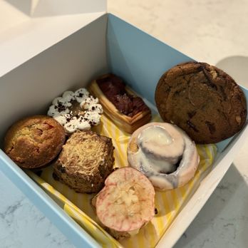Hani's Bakery - Bakeries Near Me - New York, New York