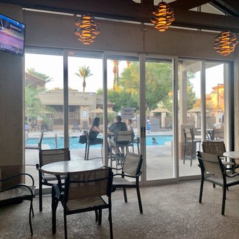 Aqua Poolside Eatery - a view of the pool from the dining area - Breakfast & Brunch Near Me - Scottsdale, Arizona