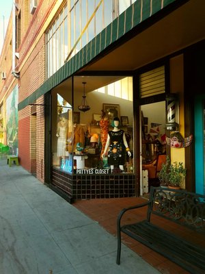 Pattye’s Closet II by null