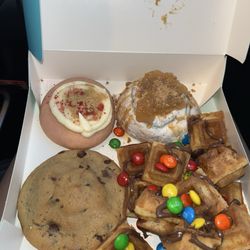 Dirty Dough - Caramel Apple Pie Strawberry Shortcake Chocolate Chip Dirty Four - Waffle Biteswaffle