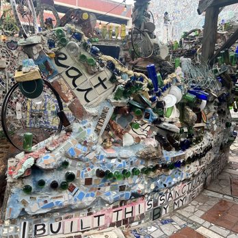 Philadelphia's Magic Gardens - Art Galleries Near Me - Philadelphia, Pennsylvania Philadelphia's Magic Gardens - Art Galleries Near Me - Philadelphia, Pennsylvania