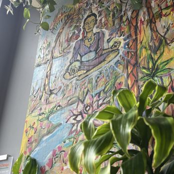 Cafe Peanut - Gorgeous Wall decor - Coffee & Tea Near Me - Jersey City, New Jersey