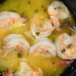 La Cabana Rodriguez - Rodriguez Fried Chicken - Camarones al Ajillo. Aka Shrimp in Garlic Sauce. Comes with 8 shrimp. Super fresh, perfectly cooked.
