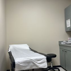 Woodlands Diagnostic Clinic - Exam room