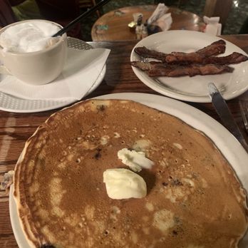Mud Street Cafe - Blueberry pancakes - Cafes Near Me - Eureka Springs, Arkansas Mud Street Cafe - Blueberry pancakes - Cafes Near Me - Eureka Springs, Arkansas