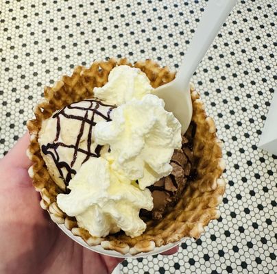 Jeni's Splendid Ice Creams by null