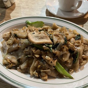 US Thai Cafe - Pad see ew - Thai Near Me - Edgewater, Colorado
